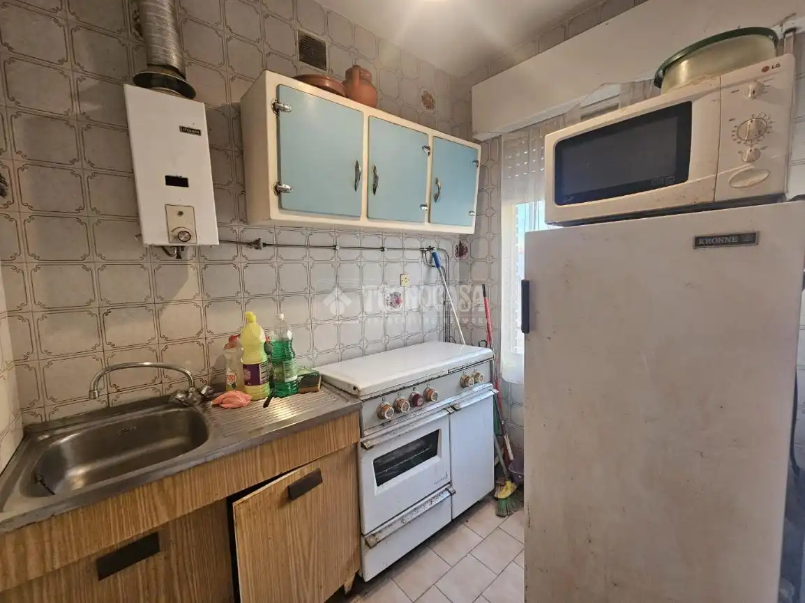 Cuina de Casa adosada en venda en Espinoso del Rey amb Terrassa