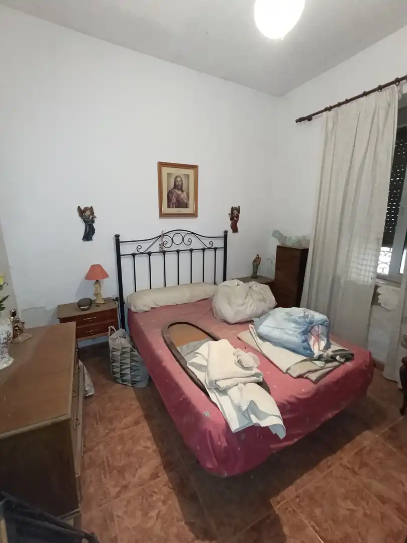 Habitación de Casa adosada en venta en Linares