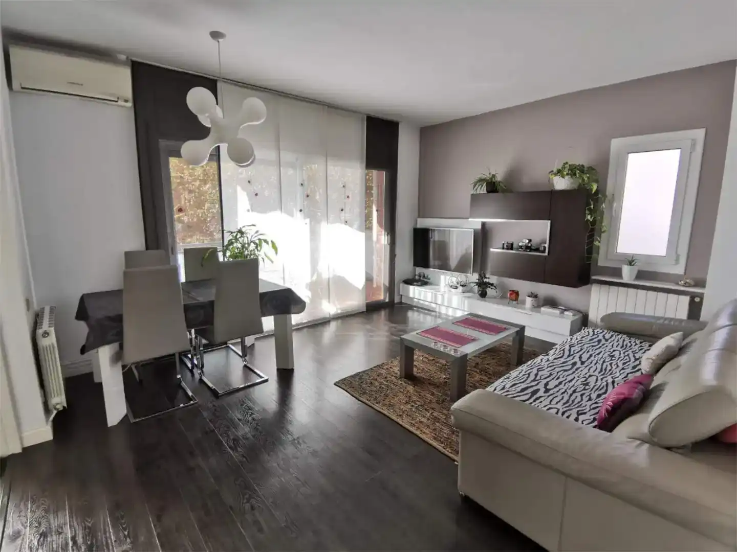 Sala de estar de Piso en venta en Badalona con Aire acondicionado y Balcón