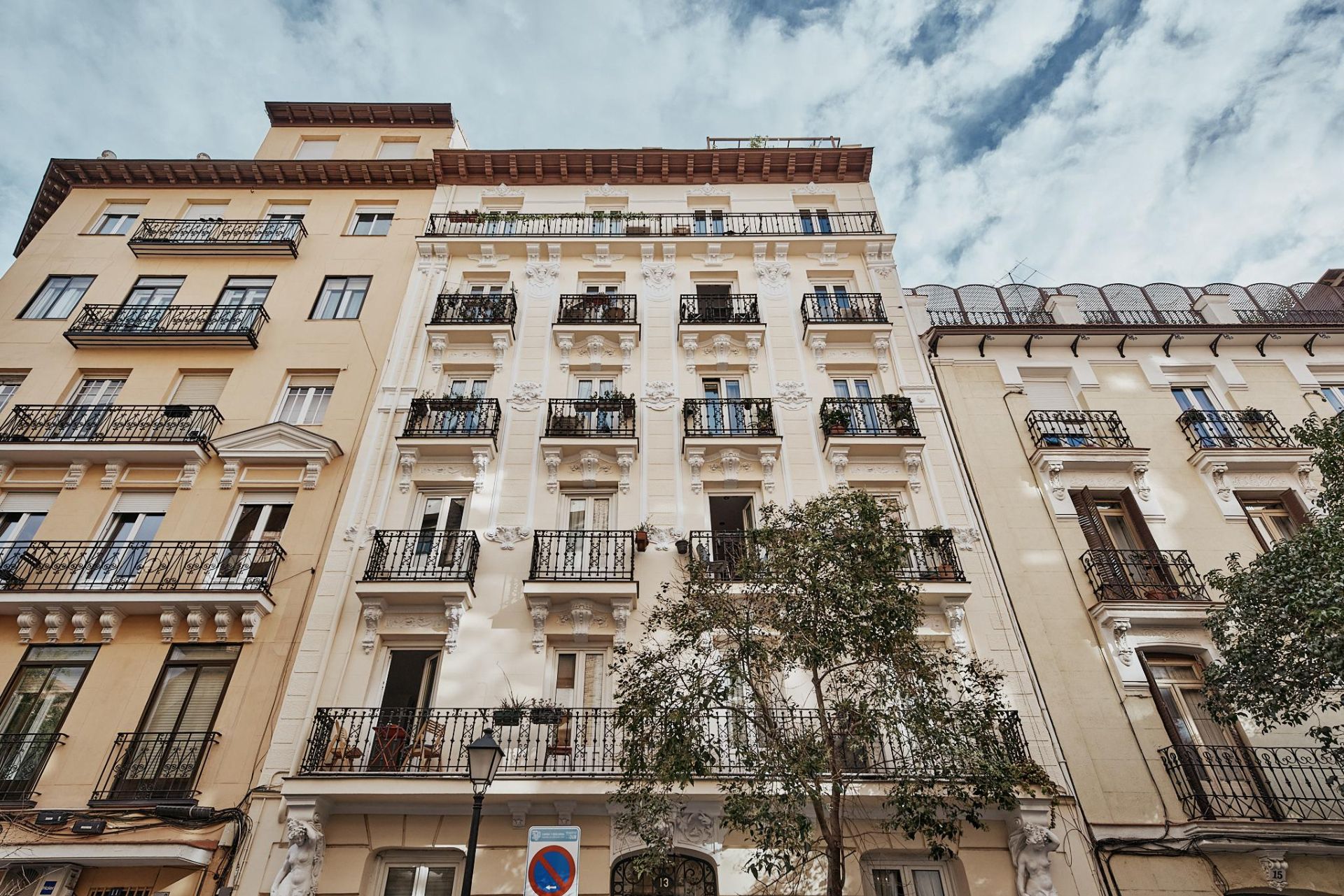 Exterior view of Flat for sale in  Madrid Capital  with Air Conditioner, Heating and Furnished