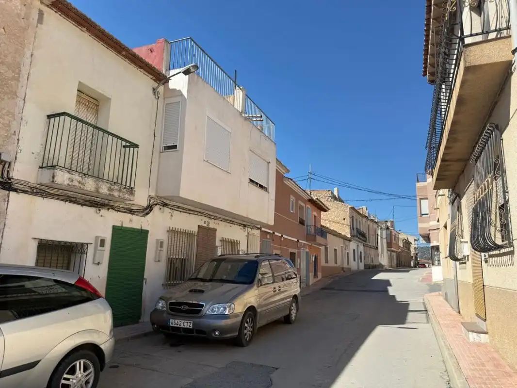 Vista exterior de Casa adosada en venta en Abanilla con Calefacción, Terraza y Trastero