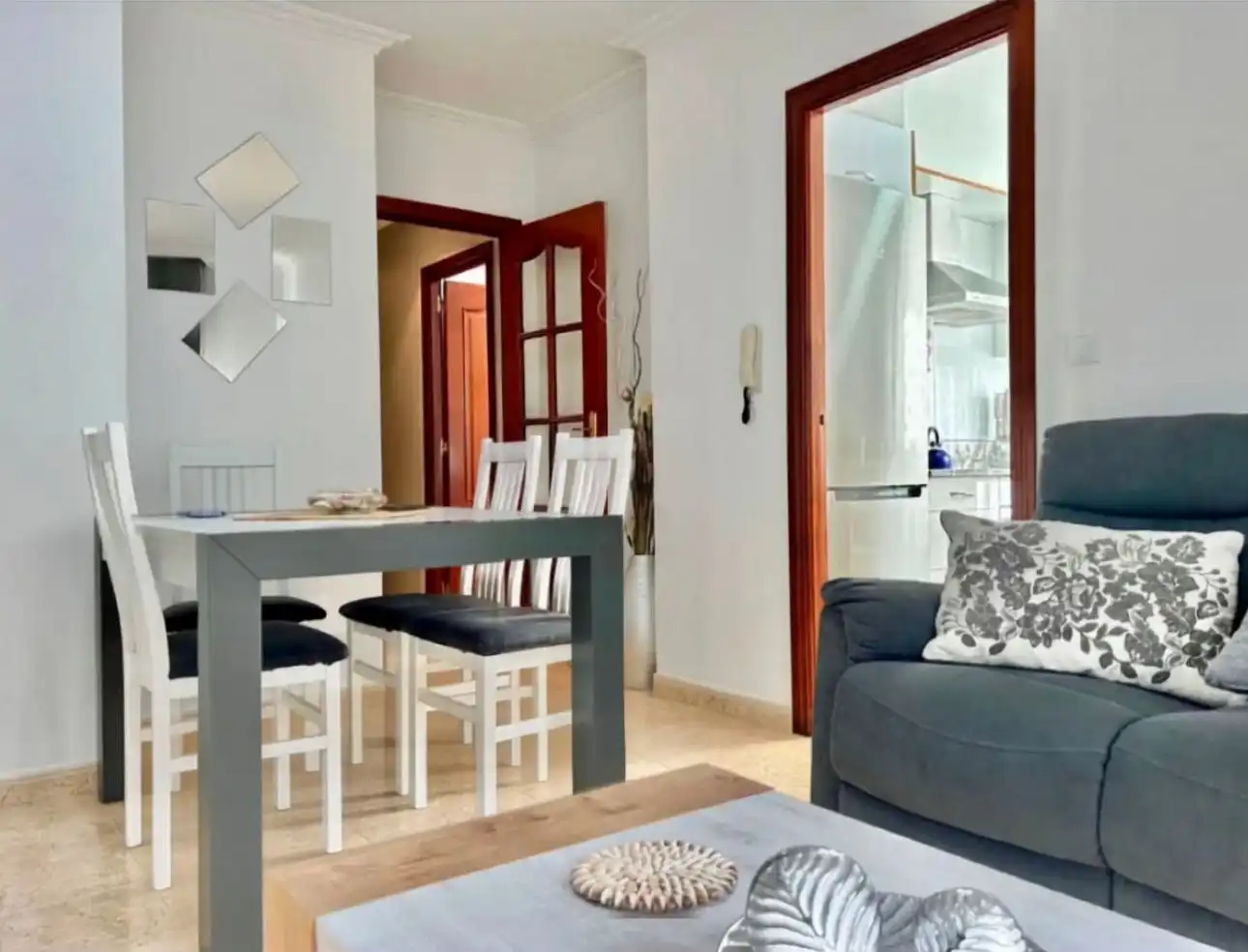 Sala d'estar de Apartament en venda en Ribeira amb Traster i Moblat