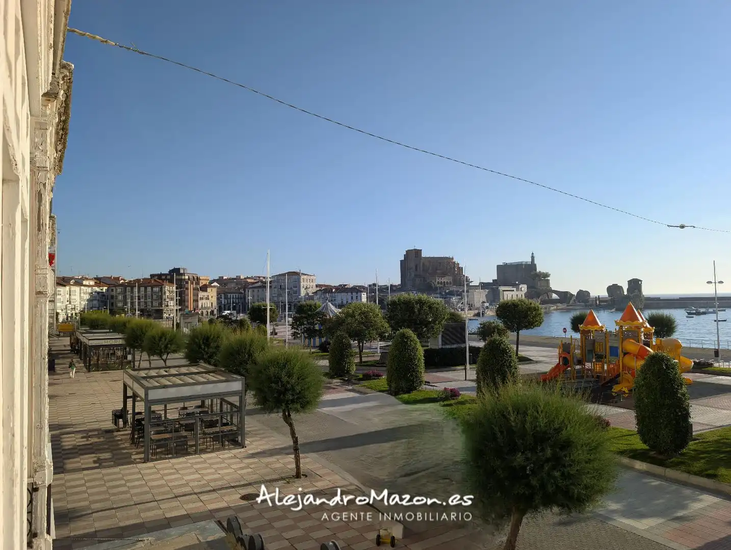 Piso en venta en Castro-Urdiales con Aire acondicionado, Calefacción y Terraza