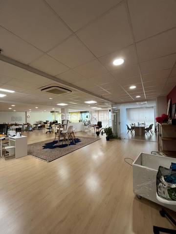 Oficina en Alquiler en La Llotja - Born