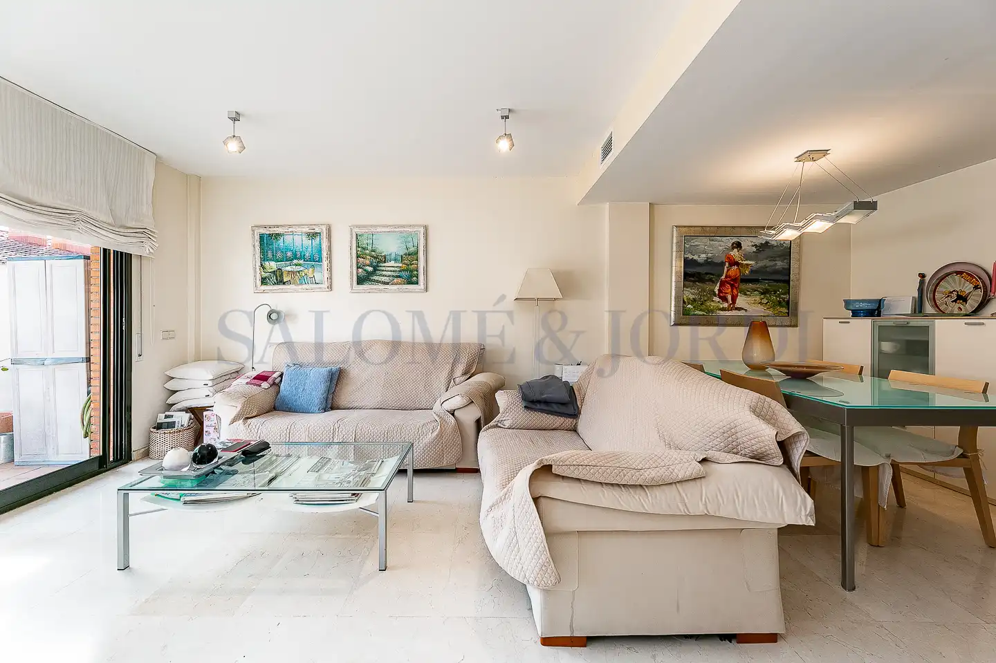 Sala de estar de Casa adosada en venta en Cabrils con Aire acondicionado, Calefacción y Amueblado