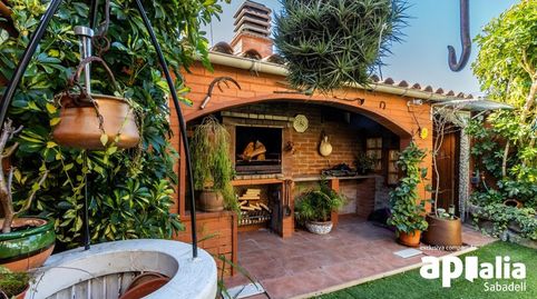 Foto 2 de Casa o chalet en venta en Calle D'ibáñez de Aldecoa, Les Arenes - La Grípia Can Montllor, Terrassa