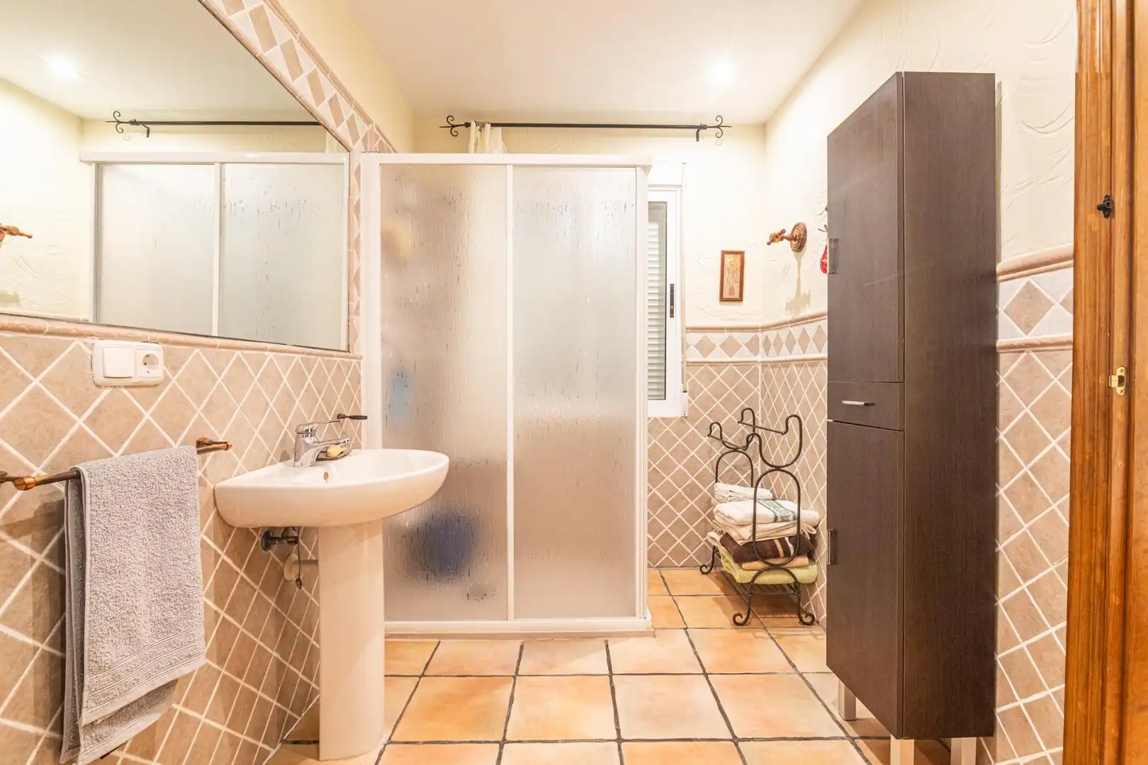 Bathroom of Houses for sale in Elche / Elx  with Air Conditioner, Heating and Private garden