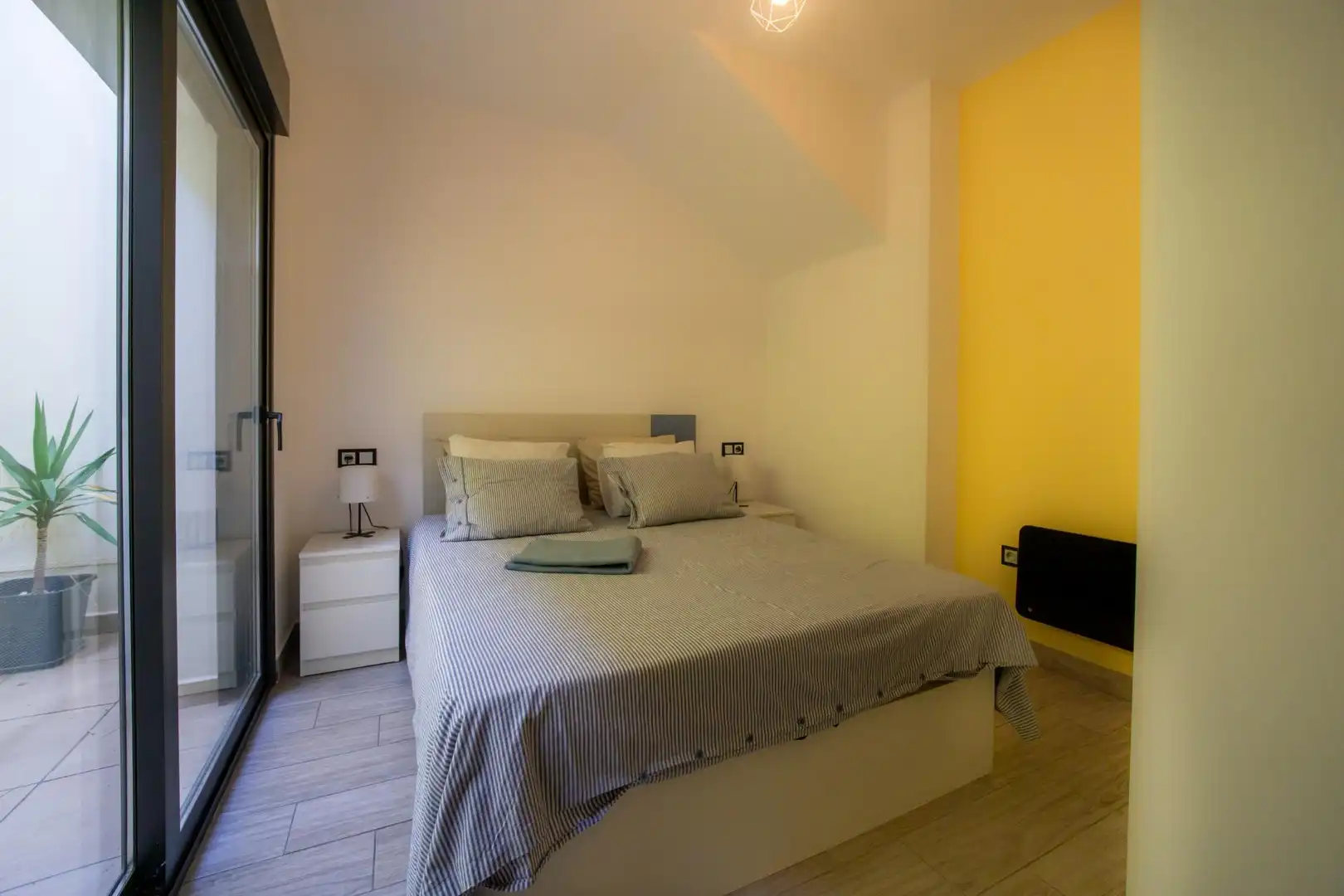 Dormitori de Casa o xalet en venda en Casarabonela amb Calefacció, Jardí privat i Terrassa