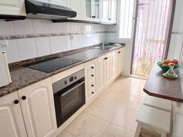 Chalet con balcón en venta en Los Peñascos - El Salero - Los Imbernones