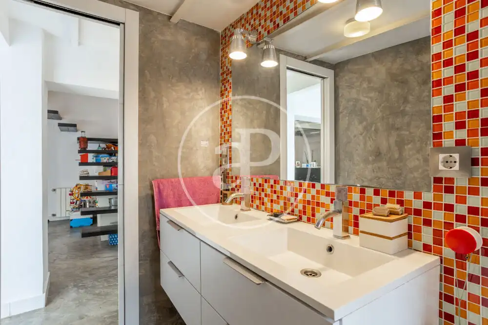 Baño de Ático en venta en Valencia con Aire acondicionado, Calefacción y Terraza