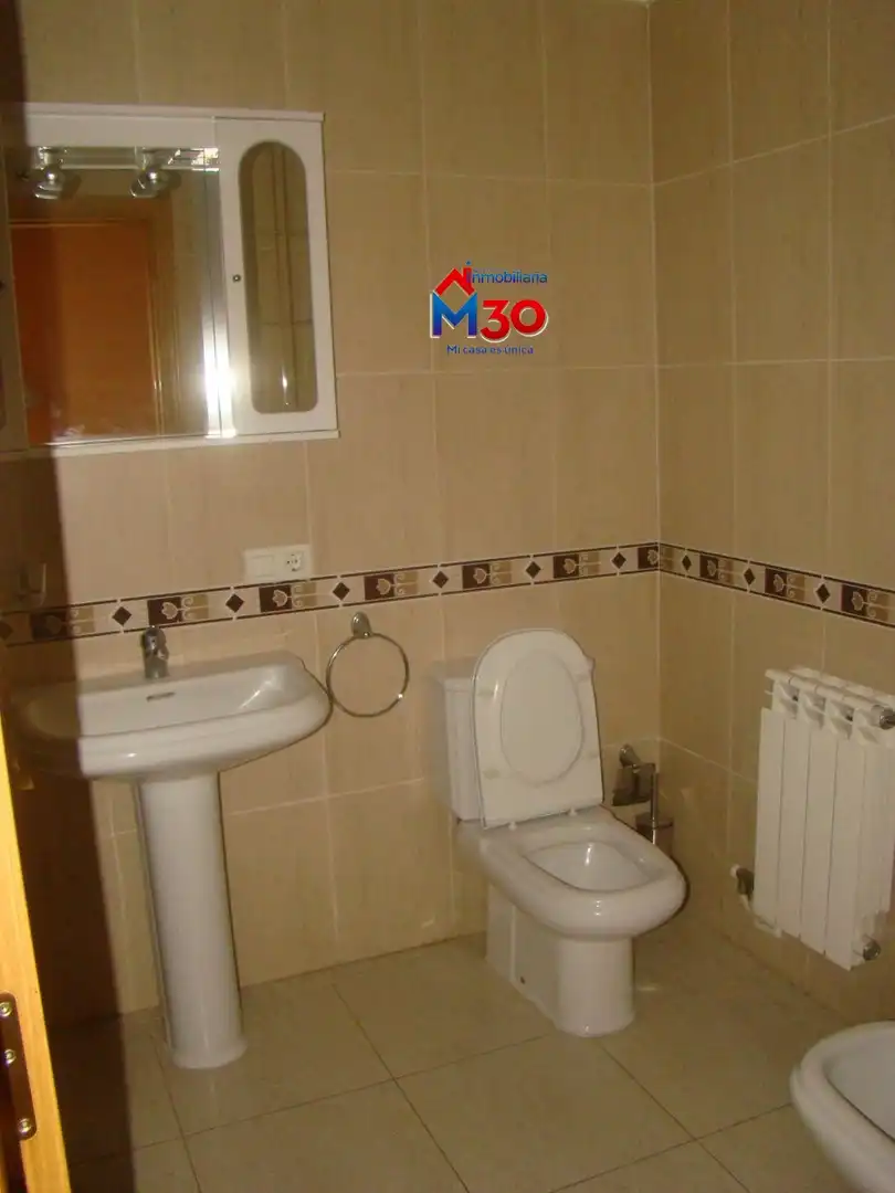 Bathroom of Apartments for sale in Miranda de Ebro  with Heating, Parquet flooring and Storage room
