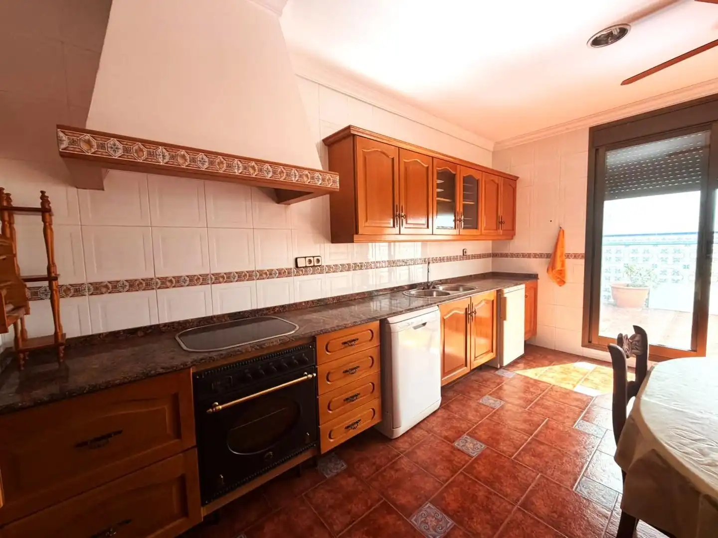 Kitchen of Houses for rent in Rafelbuñol / Rafelbunyol, Valencia