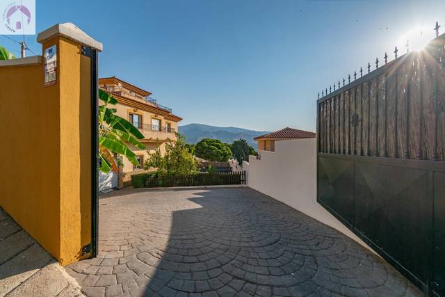 Casa-chalet en Venta en Gualchos pueblo