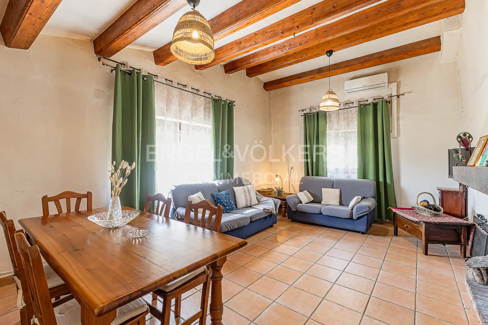 Hotel for sale in Centre