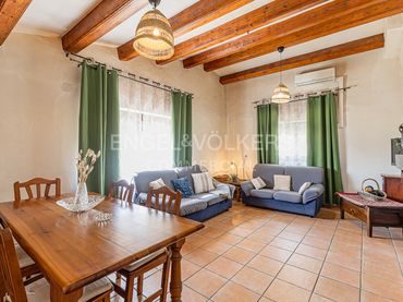 Hotel for sale in Centre