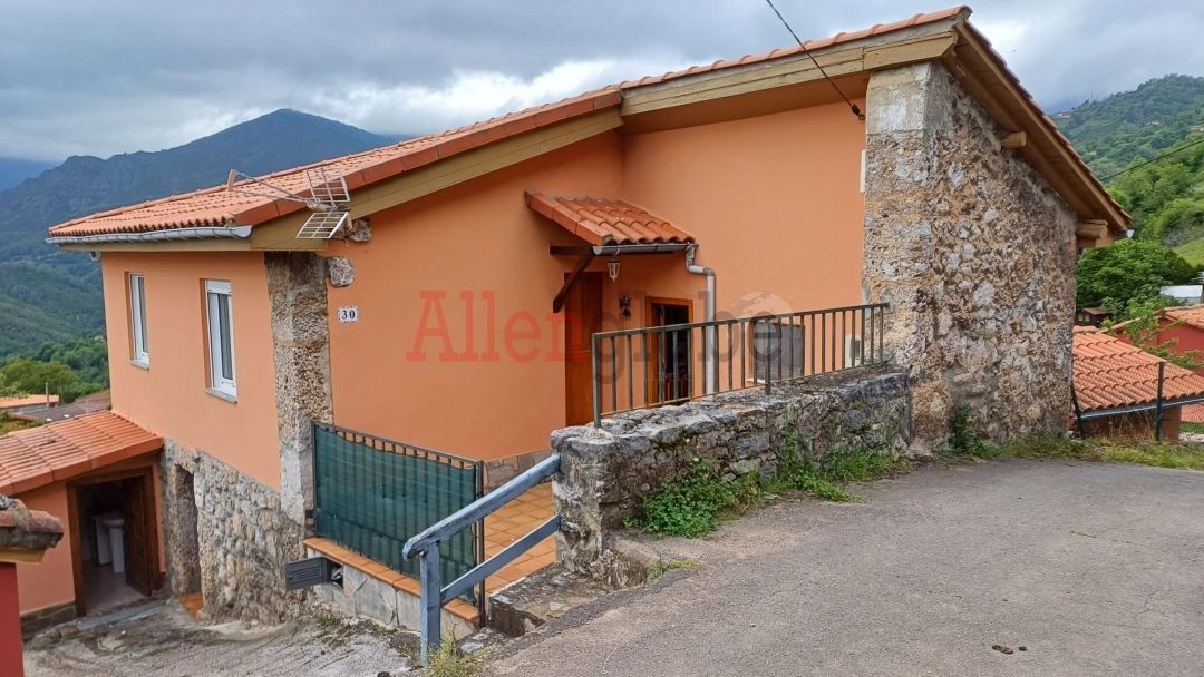 Exterior view of House or chalet for sale in Teverga  with Heating and Terrace