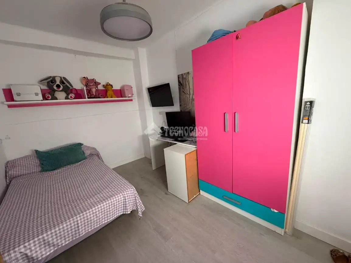 Casa adosada en venta en Torredonjimeno