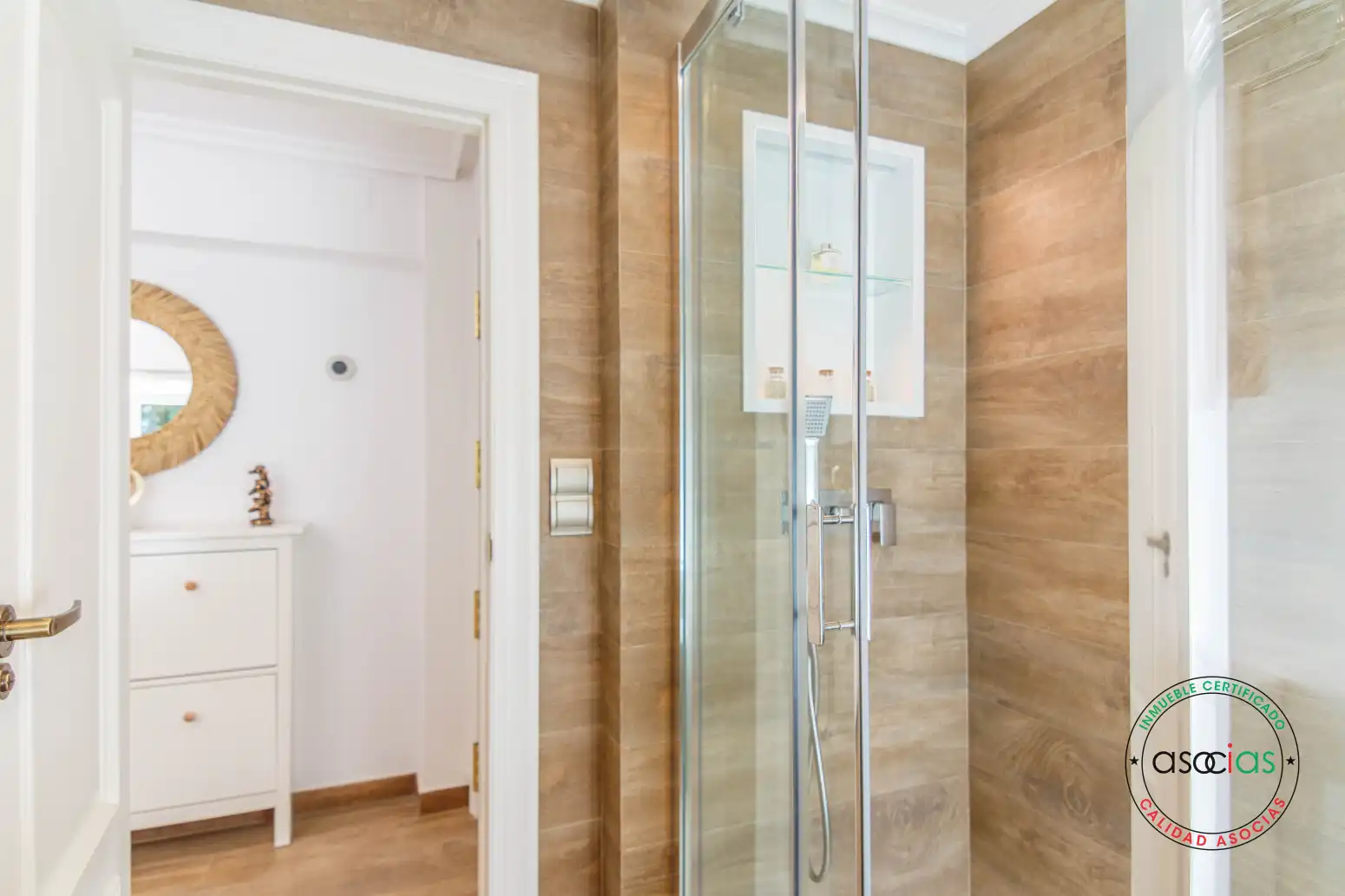 Bathroom of Flat for sale in Oviedo   with Heating