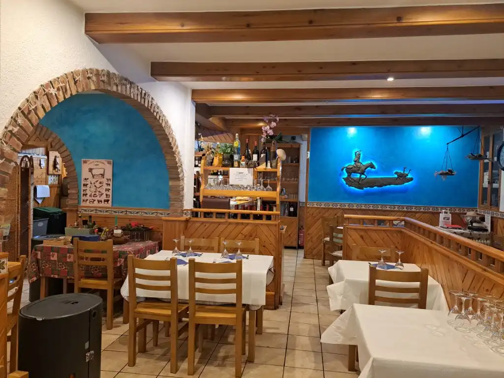Local en traspaso en Alp con Calefacción, Parquet y Terraza