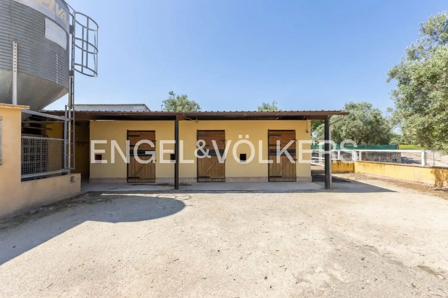 Vista exterior de Casa o chalet en venta en Enguera con Aire acondicionado, Calefacción y Jardín privado