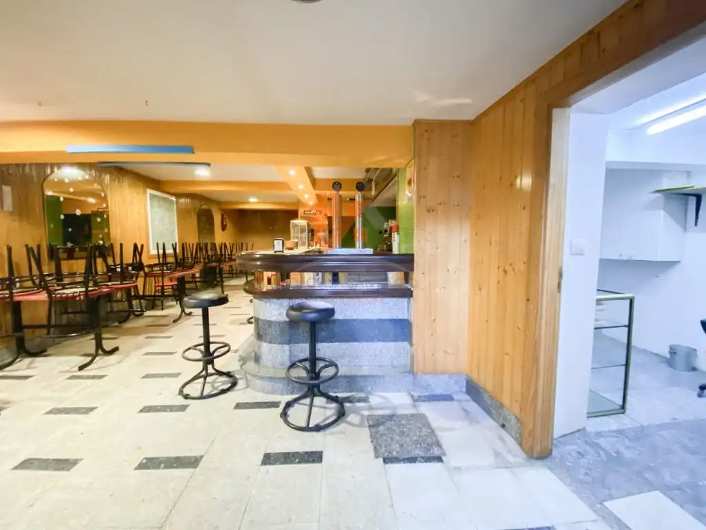 Local en venta en Santiago de Compostela 