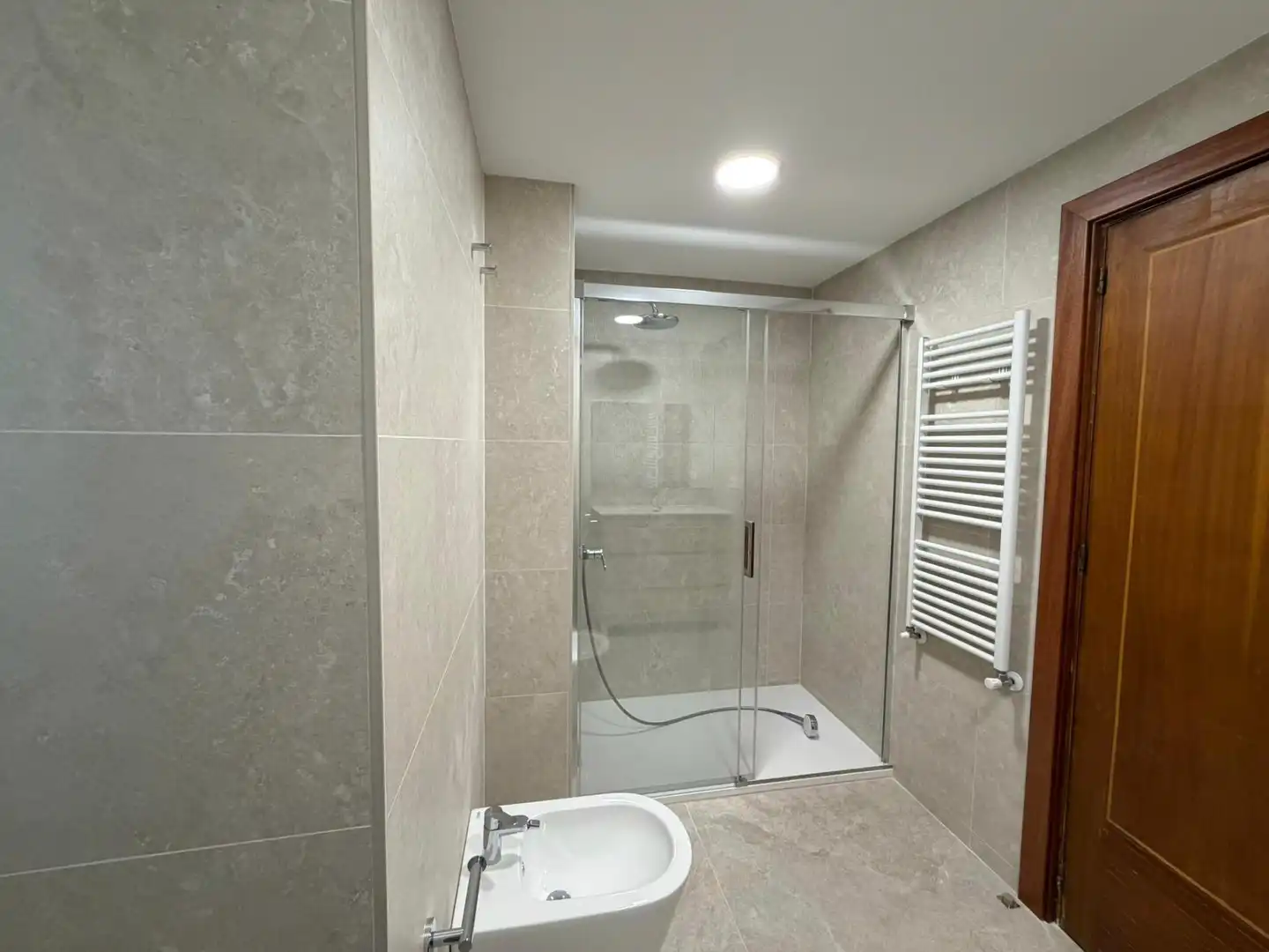 Flat for rent in Avenida AL VEDAT, Centro - Casco antiguo