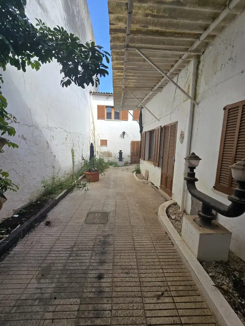 Vista exterior de Casa o xalet en venda en Sa Pobla amb Jardí privat, Terrassa i Traster