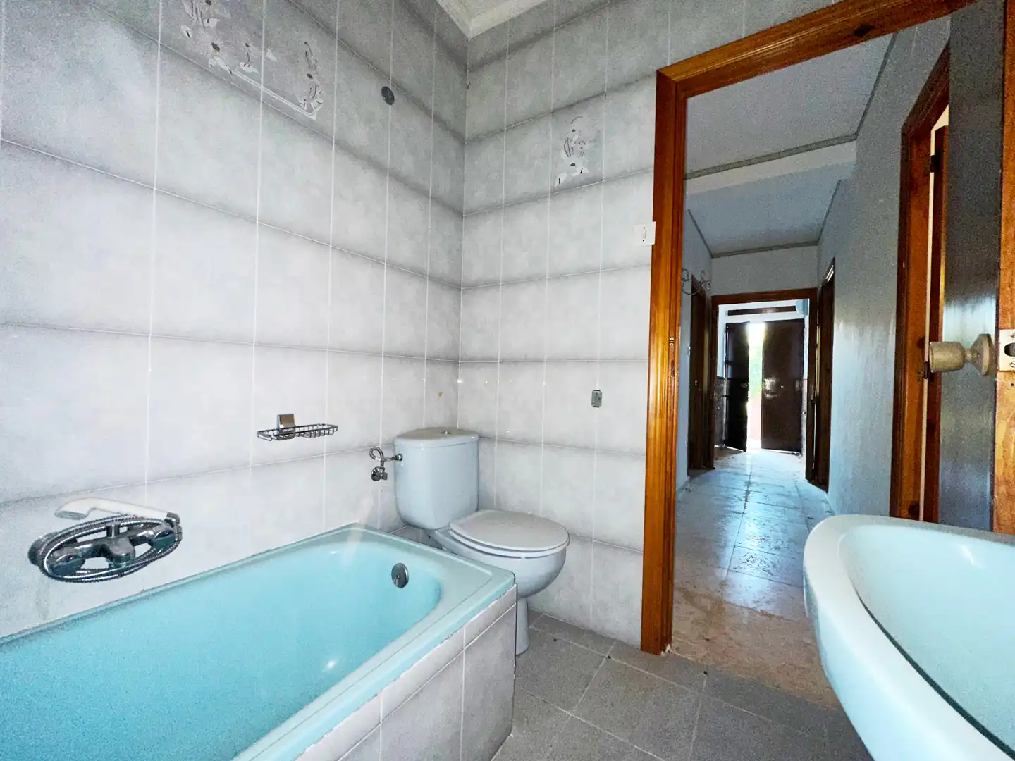 Bathroom of Houses for sale in Villanueva de Algaidas