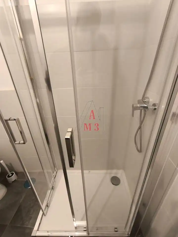 Baño de Piso para compartir en León Capital  con Calefacción y Amueblado