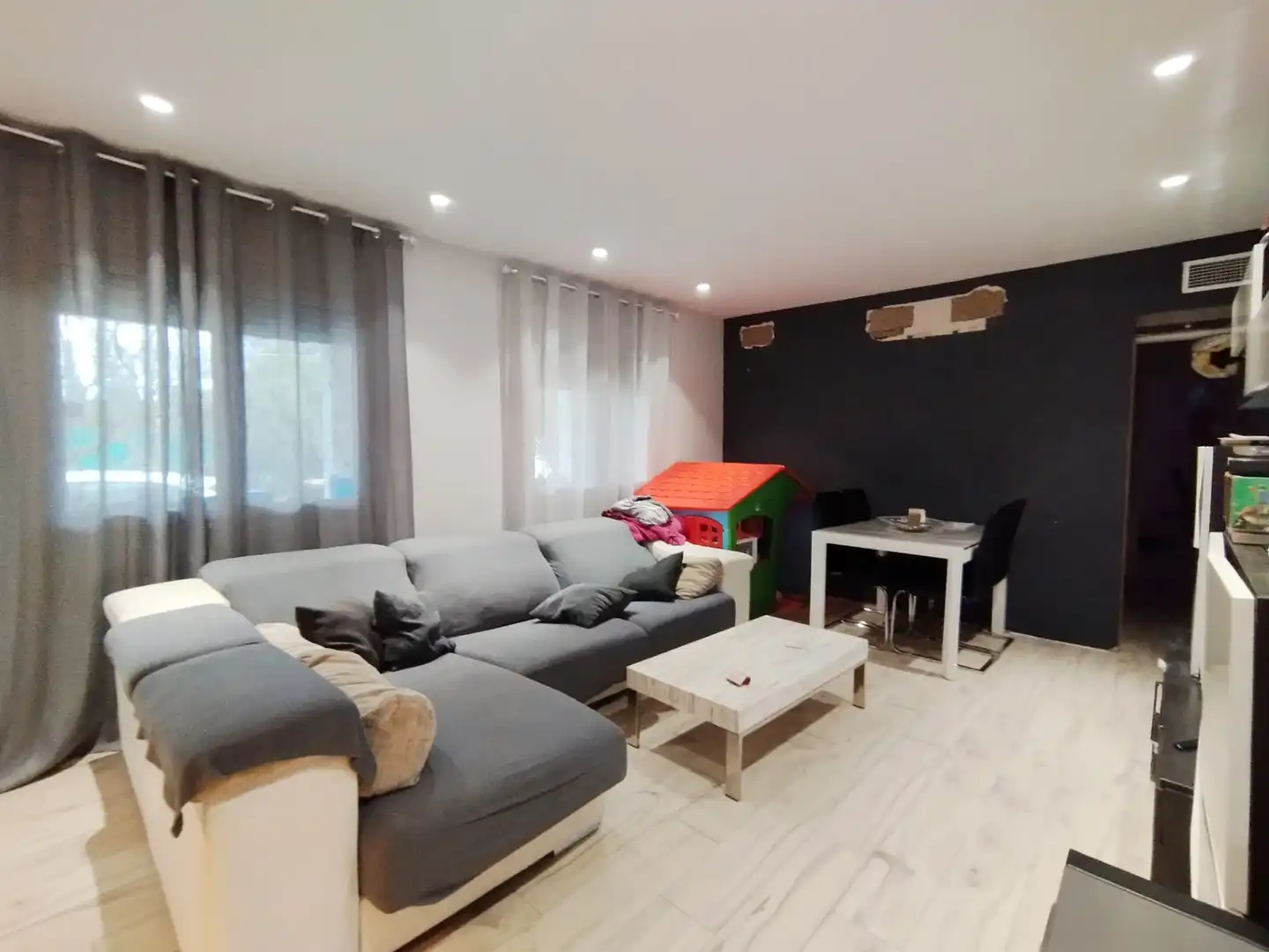 Wohnzimmer von Country house zum Verkauf in Tomelloso mit Schwimmbad und Möbliert