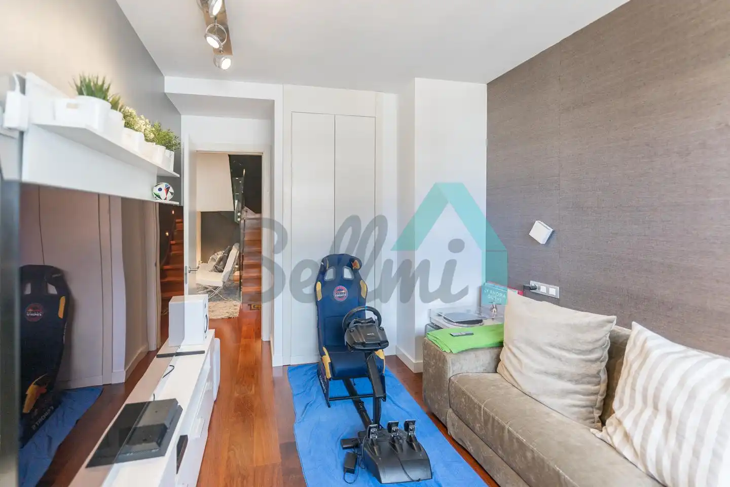 Wohnzimmer von Maisonette zum Verkauf in Oviedo  mit Heizung, Terrasse und Abstellraum