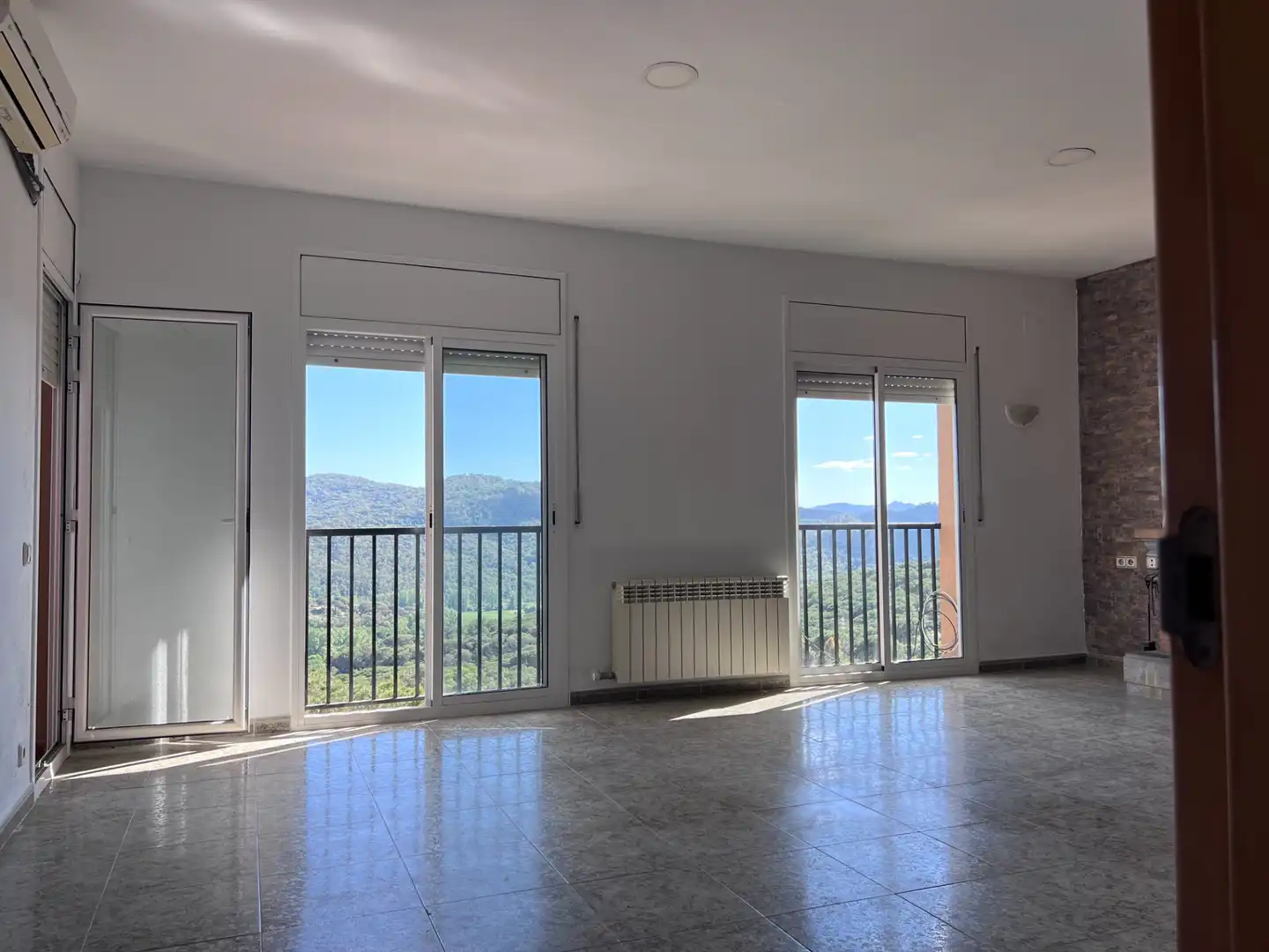 Sala de estar de Casa o chalet en venta en Dosrius con Aire acondicionado, Calefacción y Jardín privado