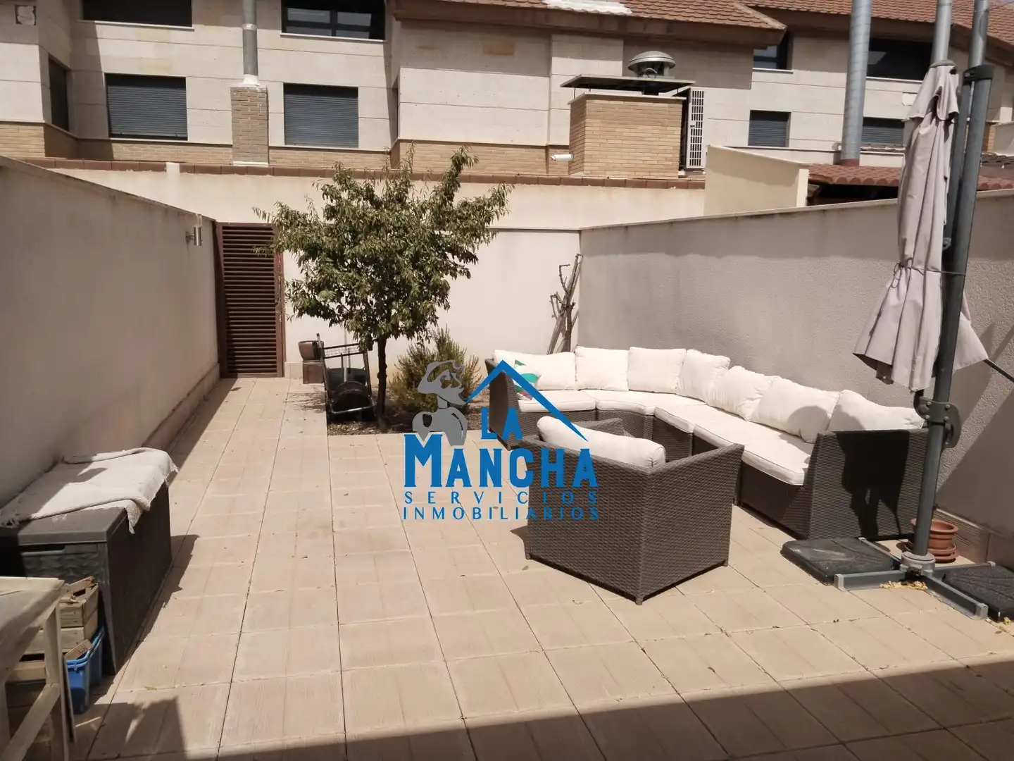 Casa adosada en venta en Facultad de Medicina, Albacete Capital