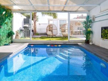 Swimming pool of Single-family semi-detached for sale in Benalmádena  with Air Conditioner, Heating and Private garden