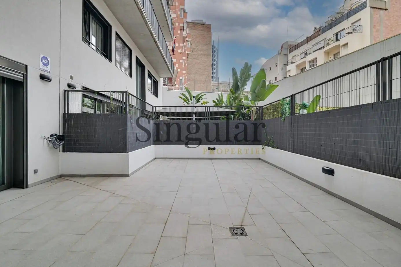 Terraza de Piso en venta en Barcelona con Aire acondicionado, Calefacción y Jardín privado