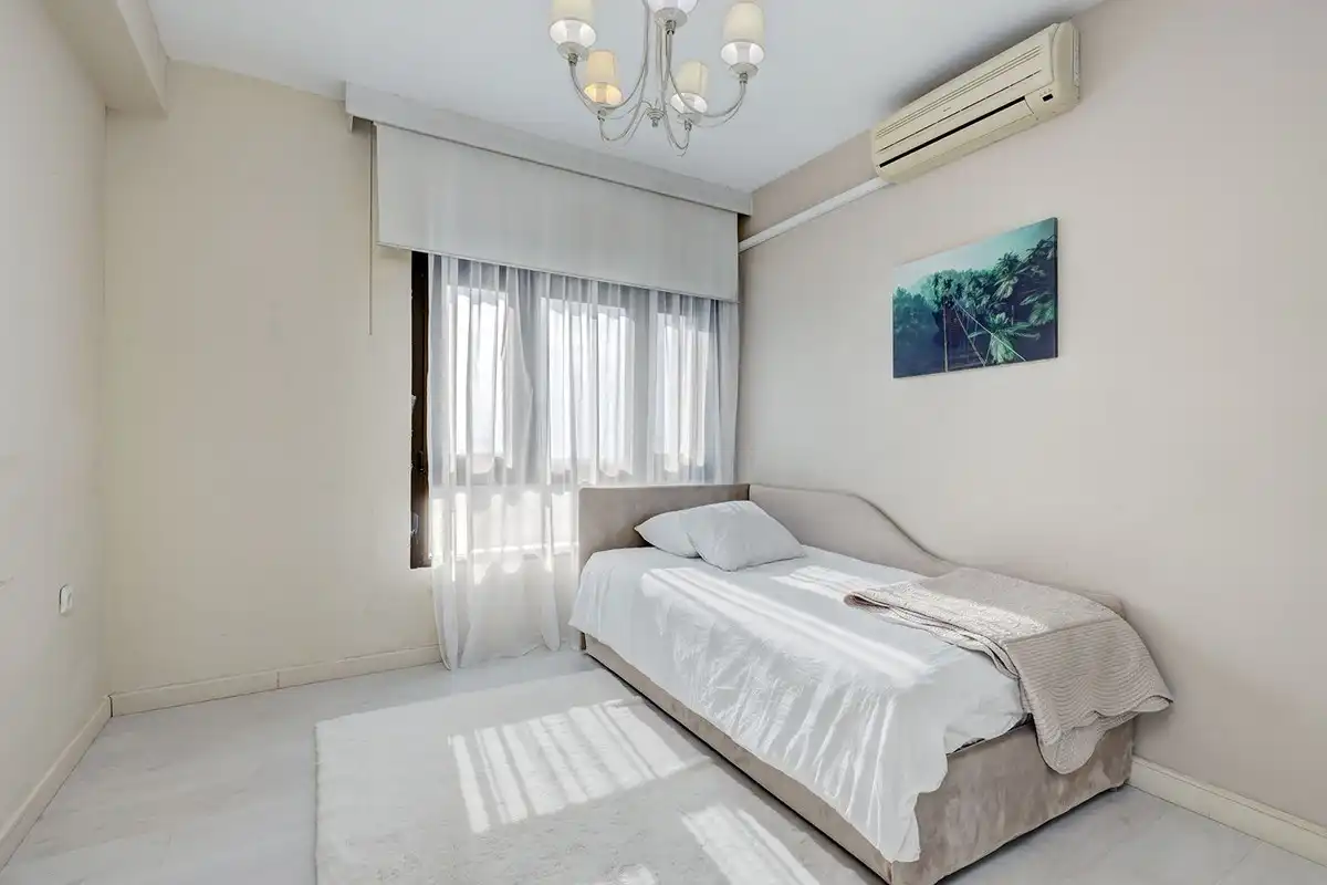 Habitación de Apartamento en venta en Marbella con Aire acondicionado, Amueblado y Horno