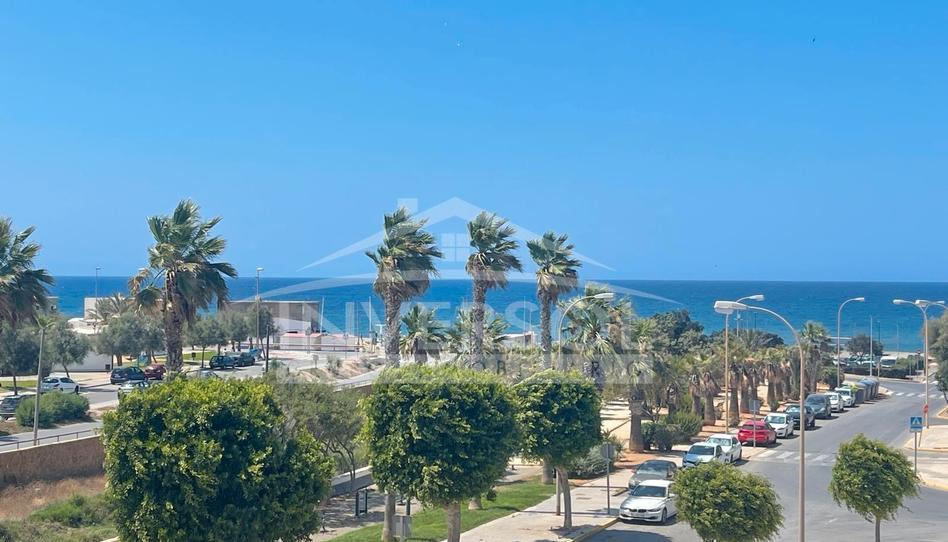 Foto 1 de Àtic en venda a Calle Rambla del Sentir, 35, Balerma, Almería