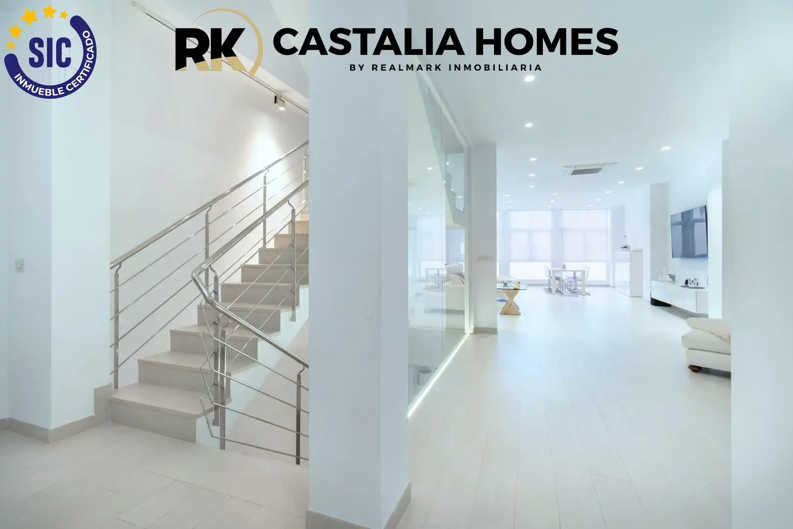 Einfamilien-Reihenhaus zum Verkauf in Castellón de la Plana / Castelló de la Plana mit Klimaanlage, Privatgarten und Terrasse