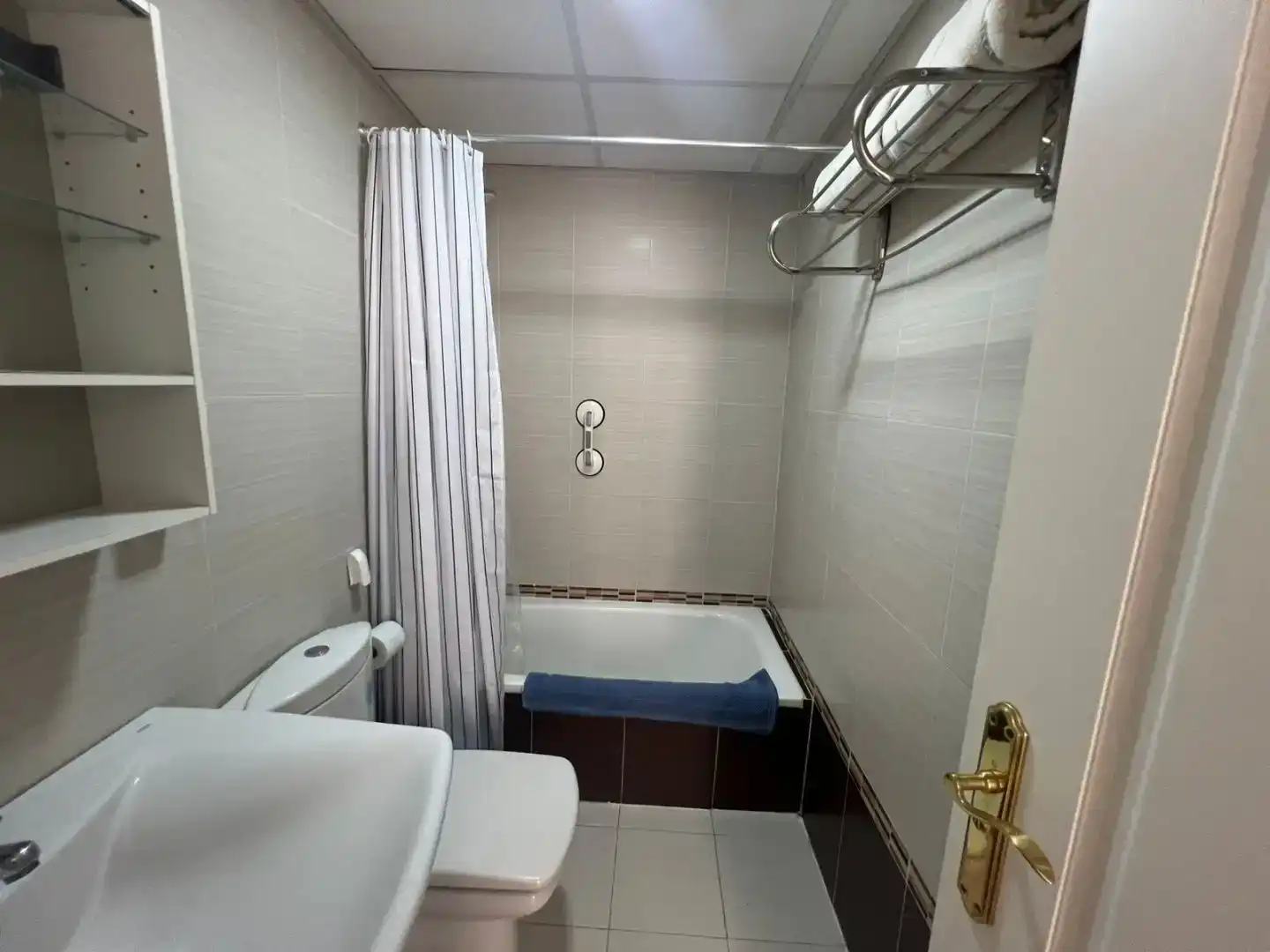 Badezimmer von Wohnung zur Miete in Málaga Capital mit Klimaanlage