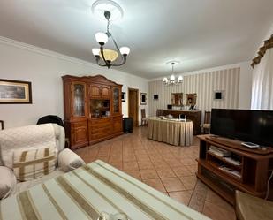 Living room of Flat for sale in Úbeda  with Air Conditioner and Balcony