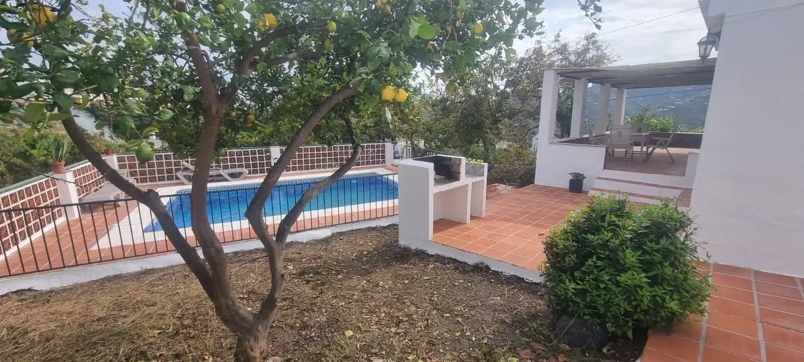 Jardín de Casa adosada en venta en Frigiliana con Aire acondicionado, Calefacción y Jardín privado