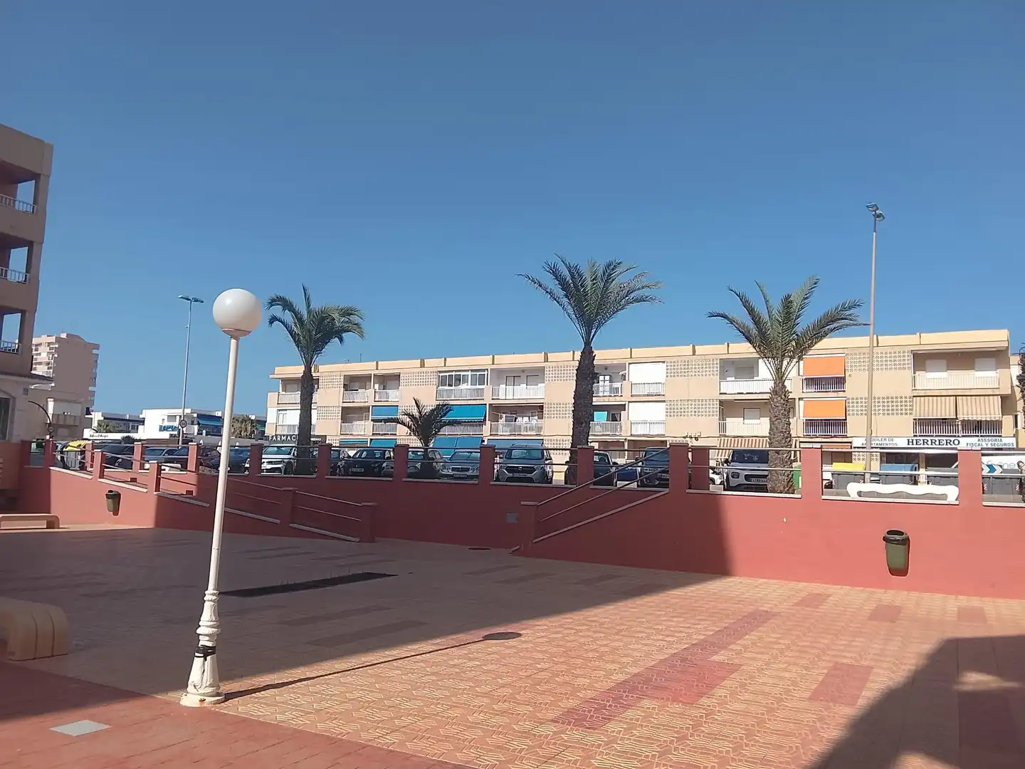 Vista exterior de Planta baixa en venda en La Manga del Mar Menor amb Terrassa
