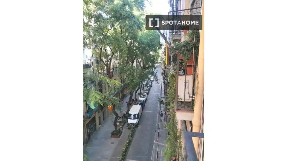 Vista exterior de Piso de alquiler en Barcelona con Aire acondicionado, Calefacción y Amueblado
