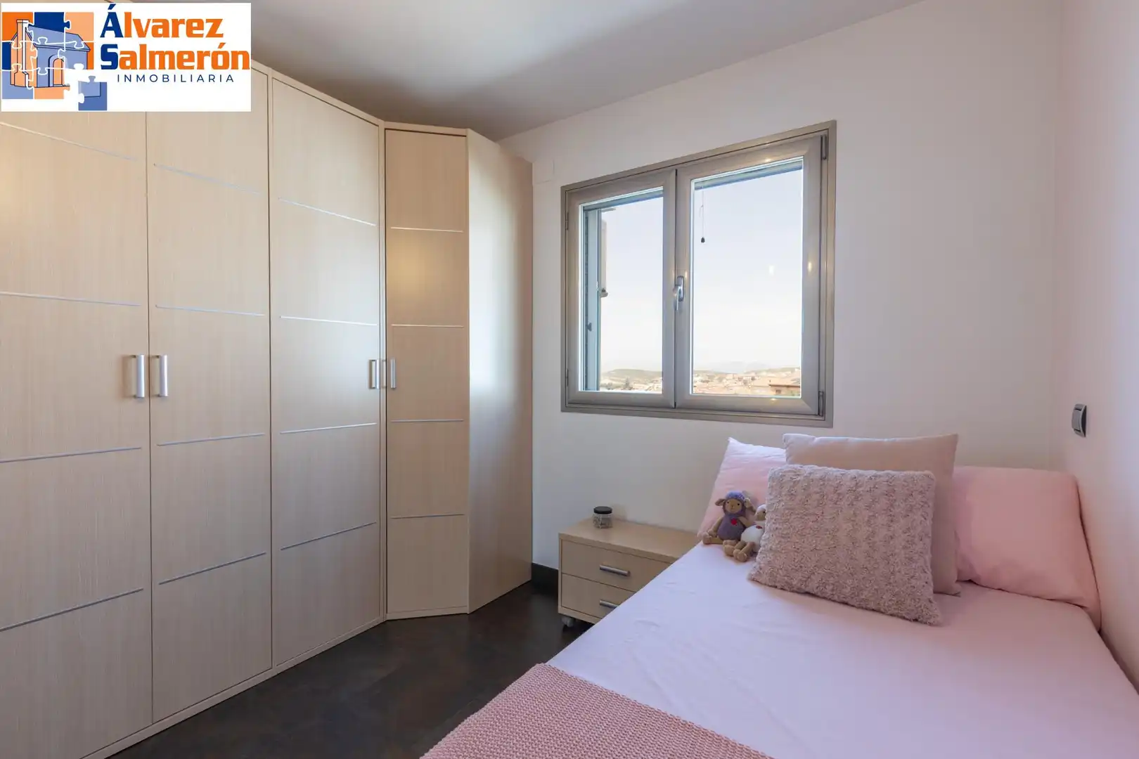 Schlafzimmer von Haus oder Chalet zum Verkauf in Alfacar mit Heizung und Schwimmbad