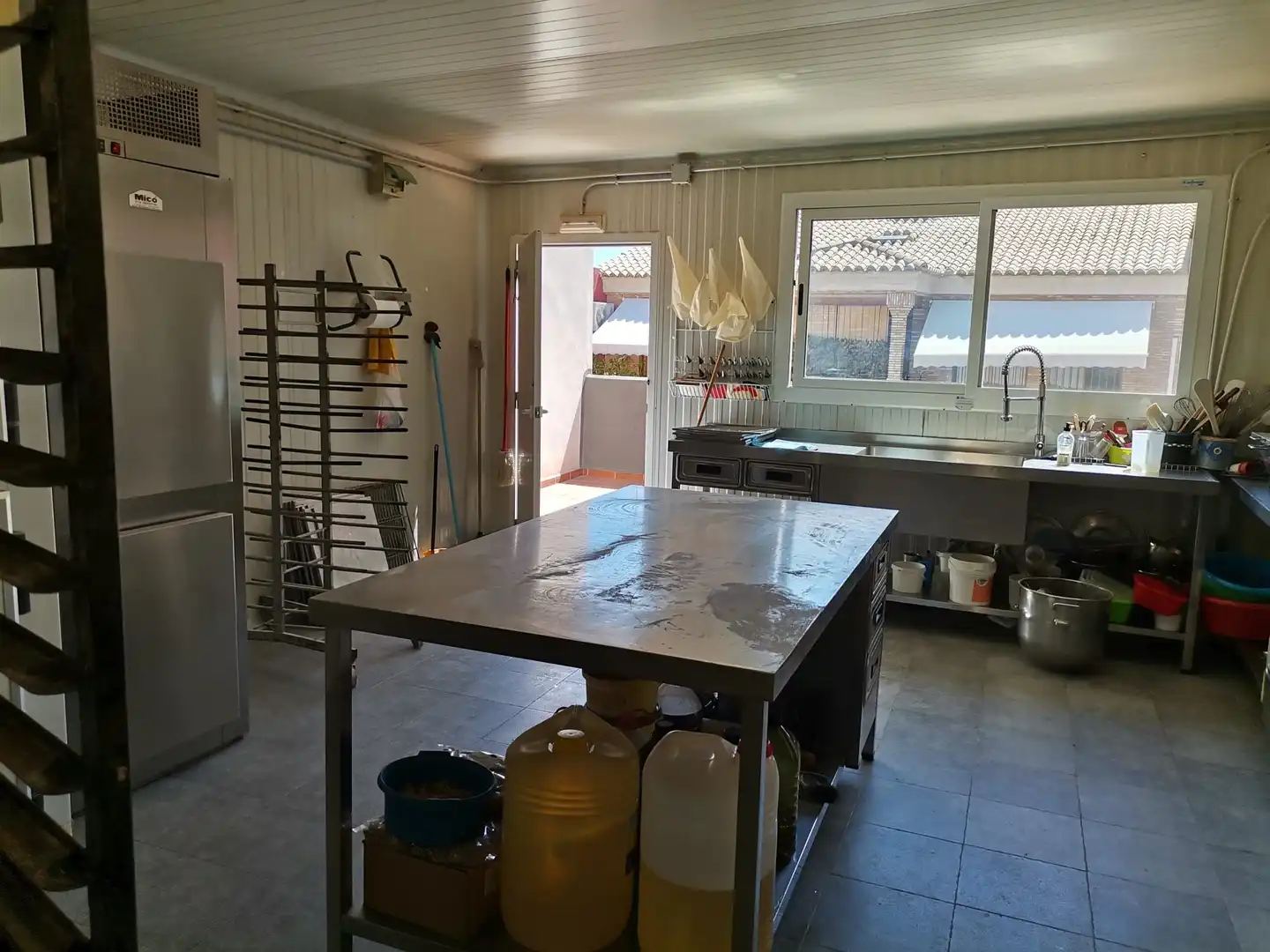 Cocina de Local en venta en Benetússer