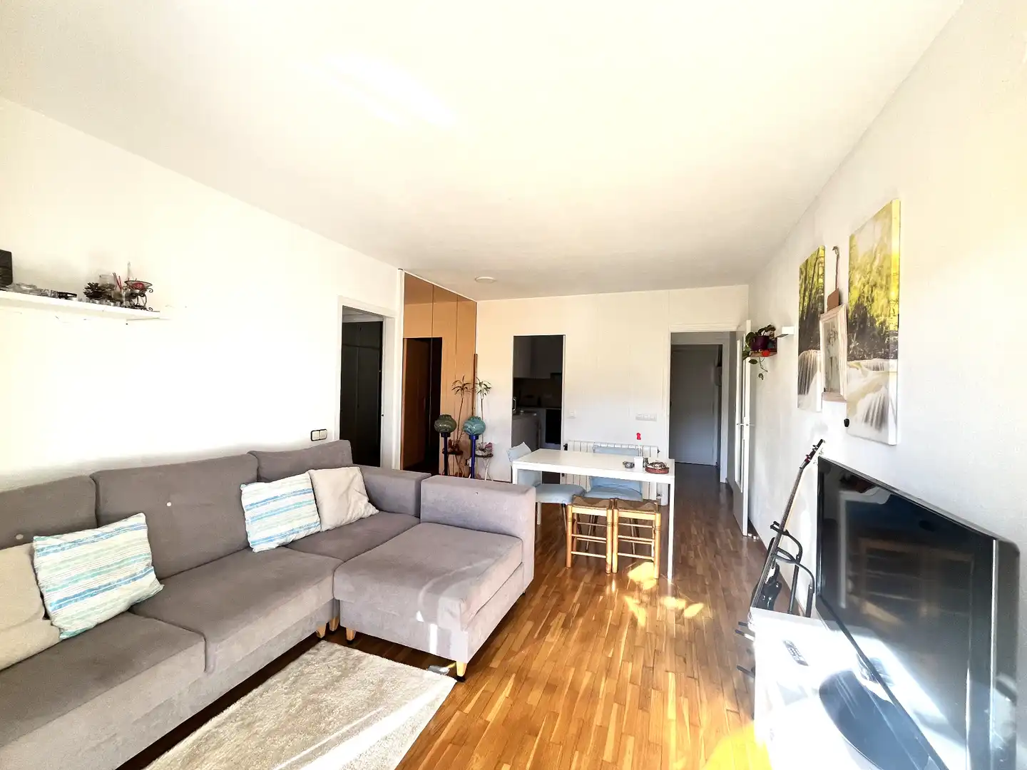 Sala de estar de Piso en venta en Santa Coloma de Cervelló con Calefacción, Parquet y Horno