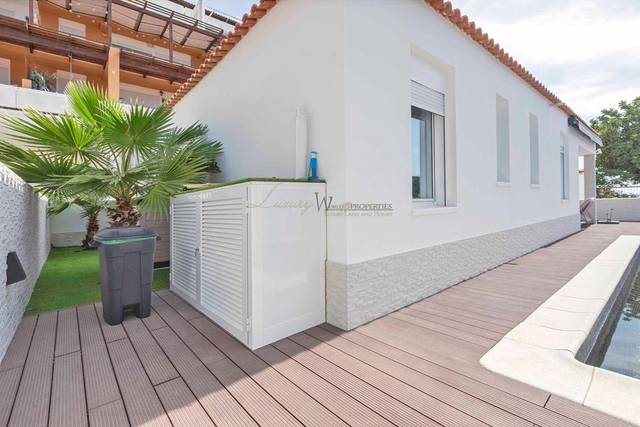 Casa-chalet en Venta en Cornical en Golf del Sur - Amarilla Golf