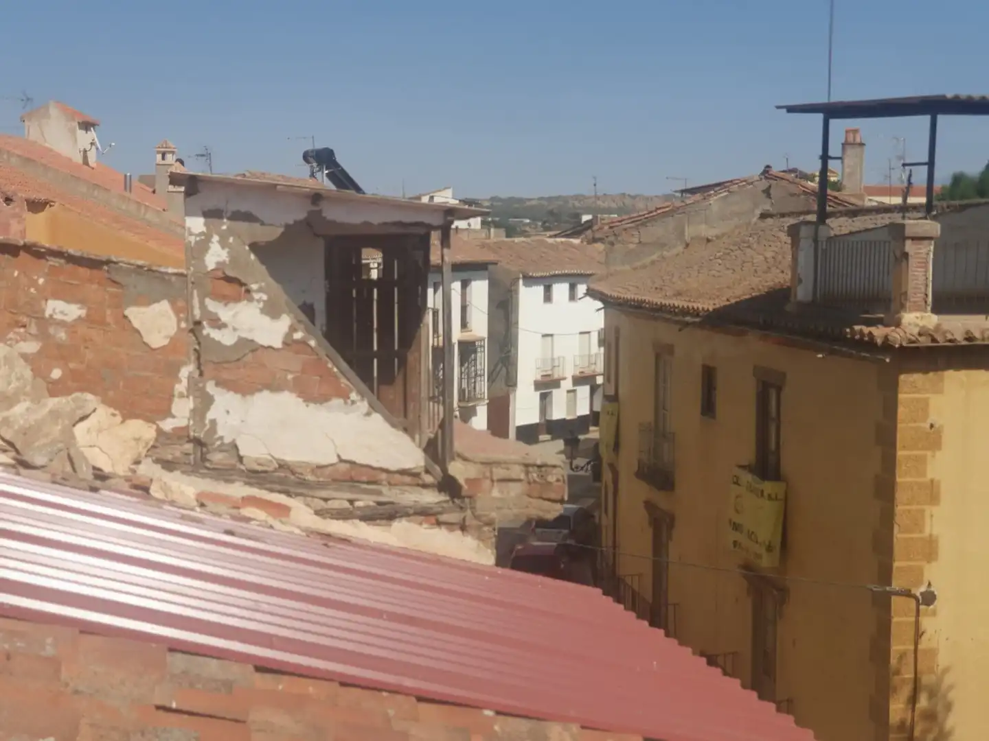Vista exterior de Casa o xalet en venda en Guadix amb Jardí privat i Terrassa