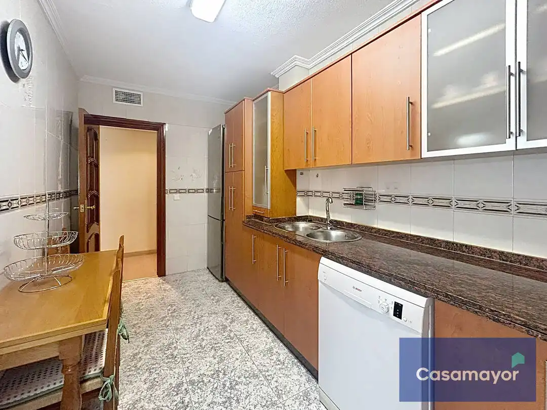 Kitchen of Flat for rent in Alicante / Alacant  with Air Conditioner, Heating and Furnished