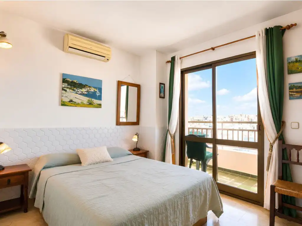 Habitación de Piso en venta en Fuengirola con Aire acondicionado, Terraza y Amueblado